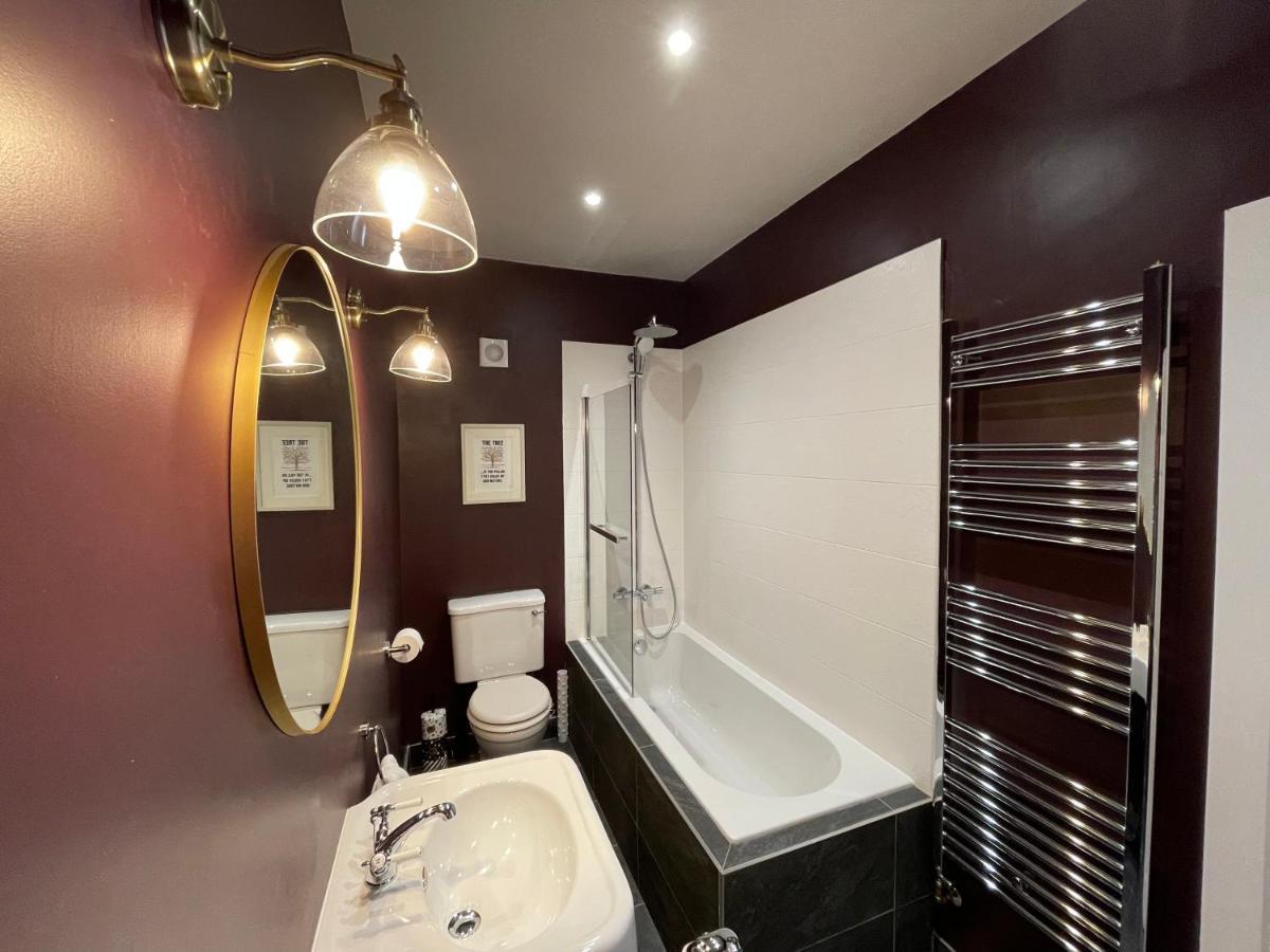 The Old Shop, A Two Bed Flat In Inverkip Village Bagian luar foto