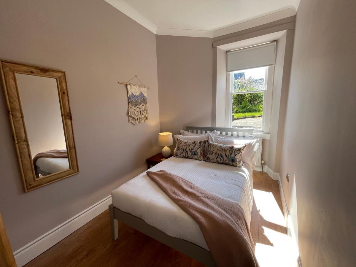The Old Shop, A Two Bed Flat In Inverkip Village Bagian luar foto